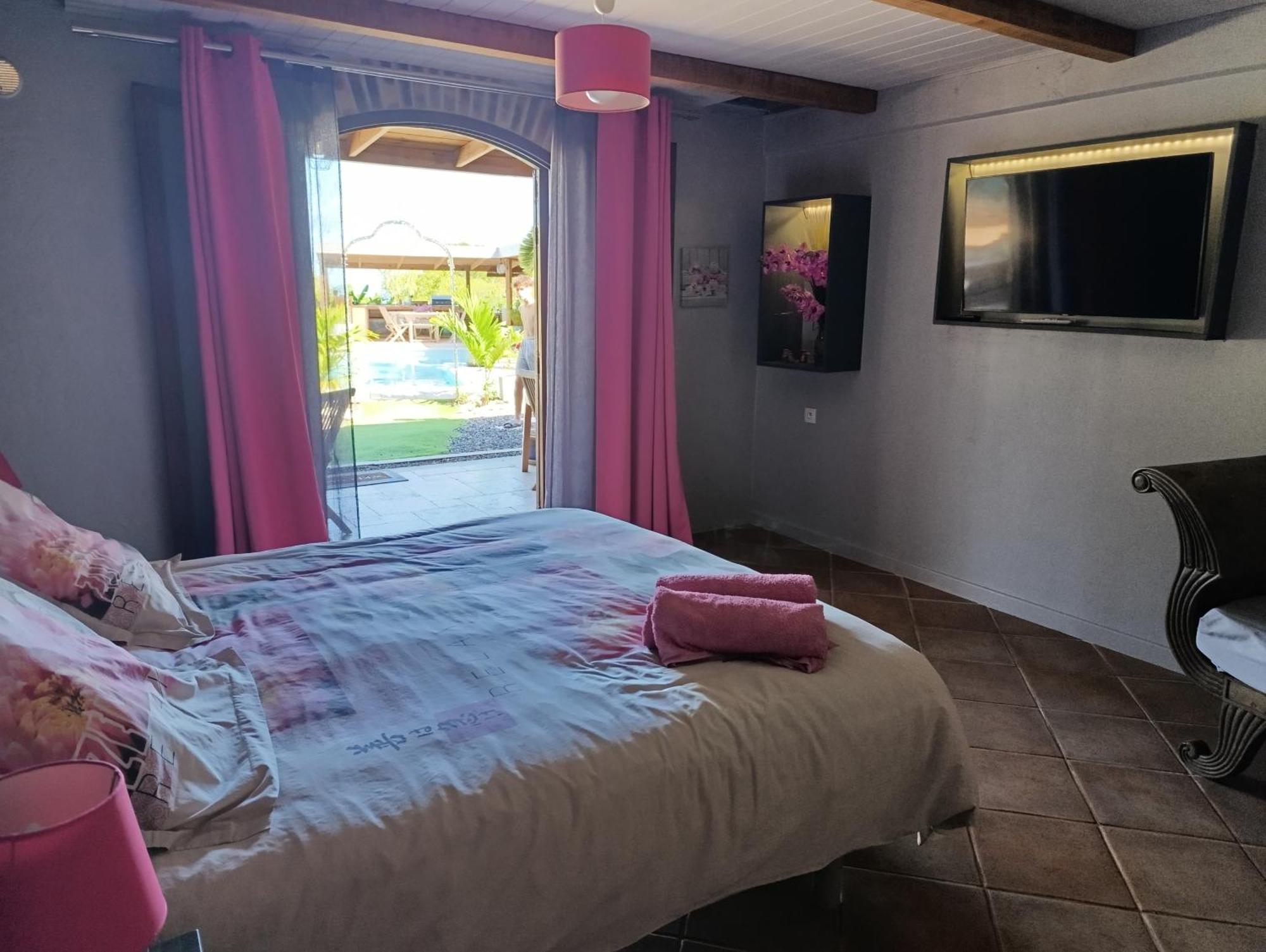 Villa Baies Roses แซ็งต์-เลอ ภายนอก รูปภาพ